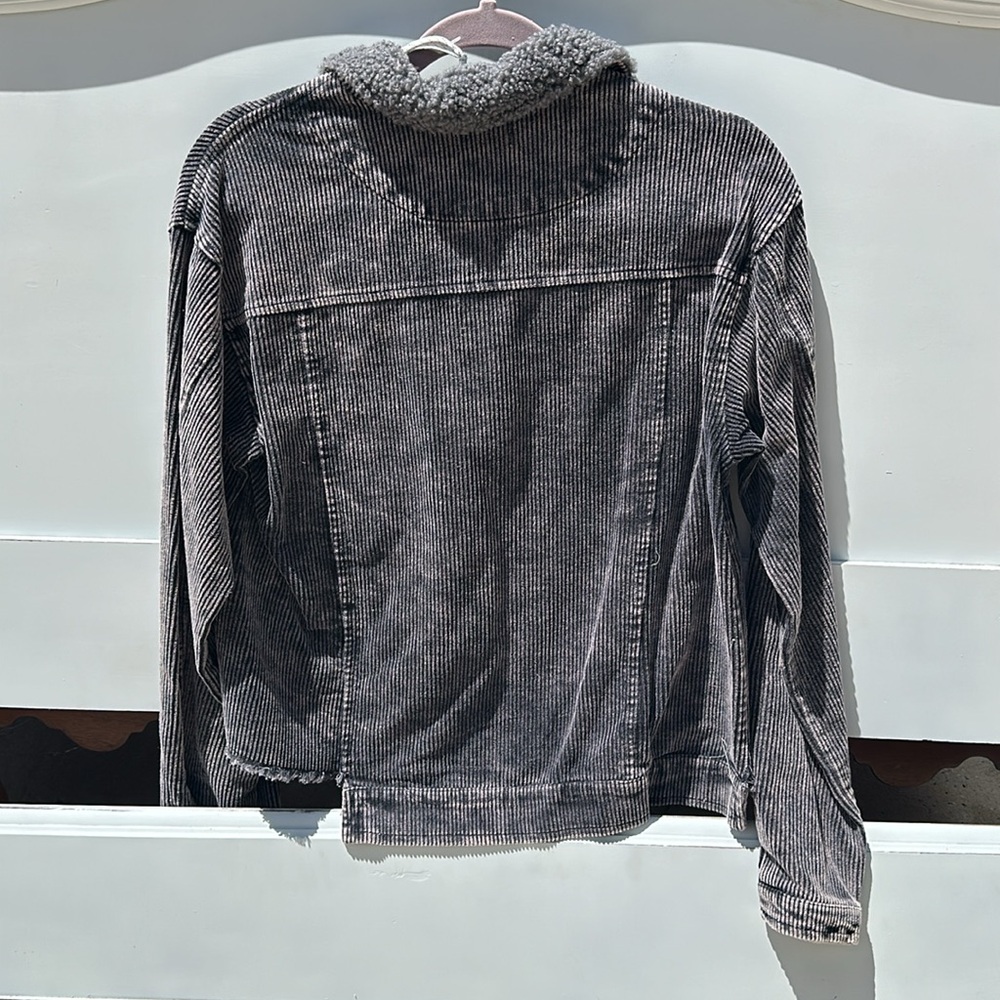 Jacket - Picture 2 of 2